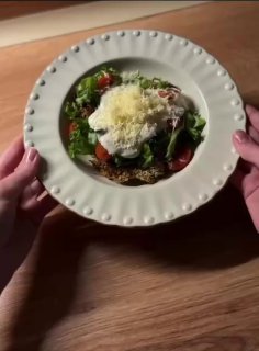 Салат Цезар Кбджу для порції – 405/41/20/15 Інгредієнти: – Філе стегна – 150 Gr- …