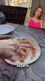 Цей PP Cheeseburger на сніданок буде задовольнити вас довгий час. Kbzhu на 100 г: 145/17/5/7- Тортилья …