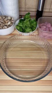 Смачний обід з грудки, грибів і брокколі КБЖУ – 104,3/16,8/3,5/1,2• 500 г г…